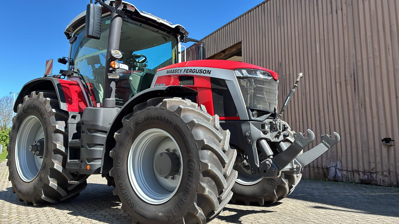 MASSEY FERGUSON 8S.305 DYNA-VT EXCLUSIVE